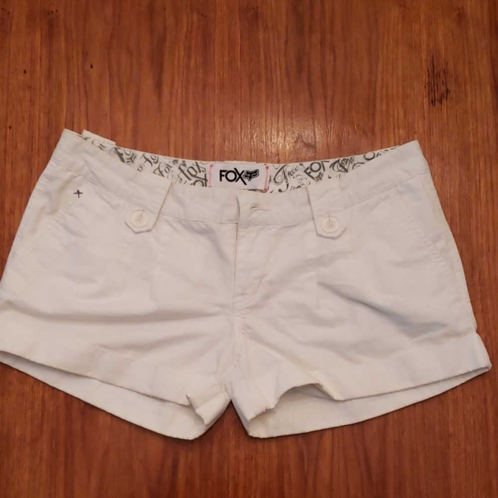 Cuffed bottom shorts